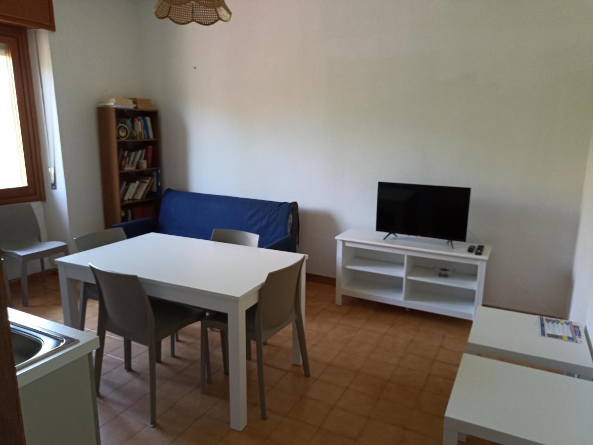 Appartamento Per 4 Persone Al Poetto Di كالياري المظهر الخارجي الصورة